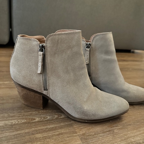 Size 10 Double Zip Booties - Picture 2 of 3